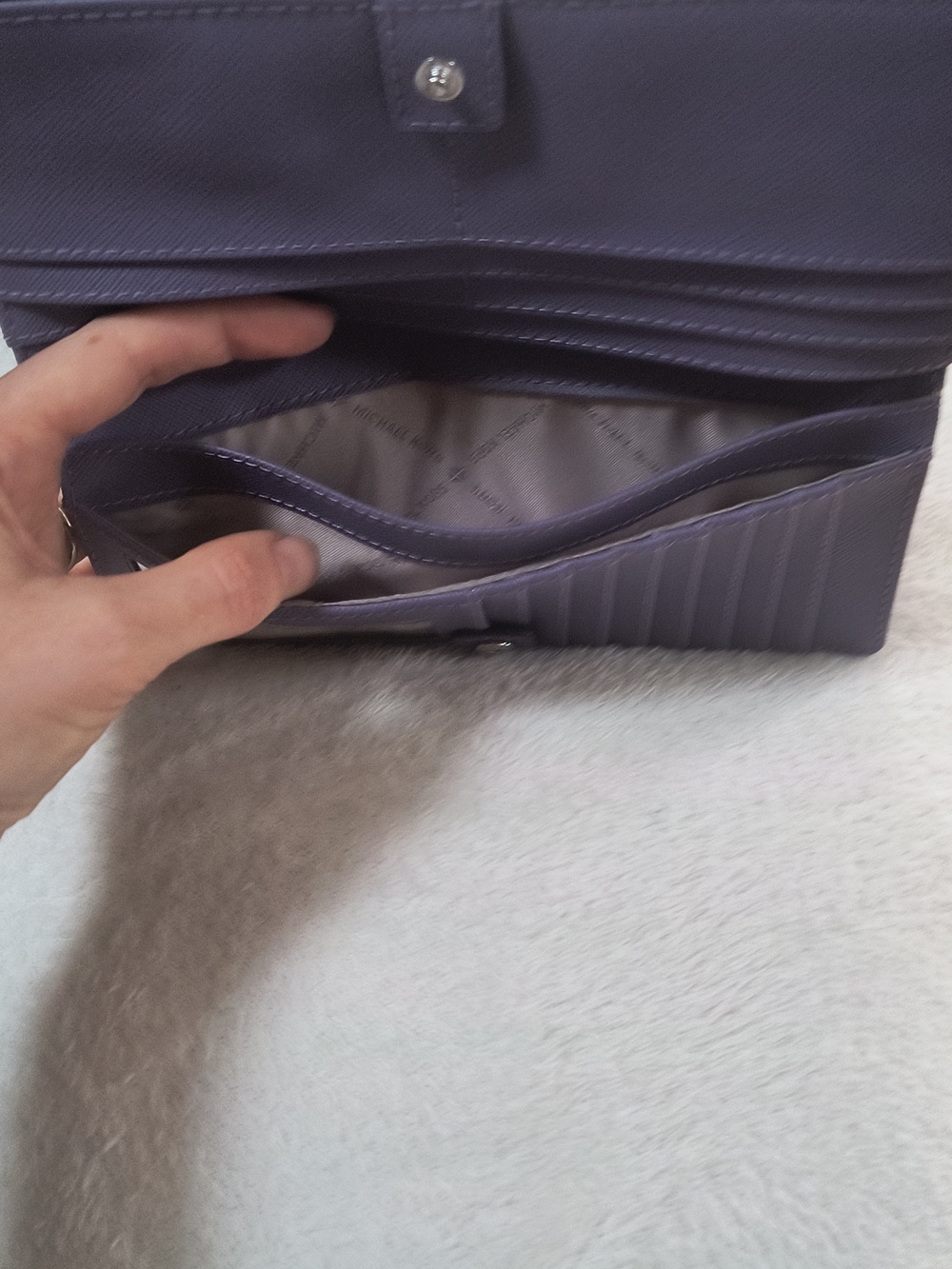 Michael Kors Jet Set Bi-fold Wallet in Purple and White Floral Pattern - Picture 6 of 10